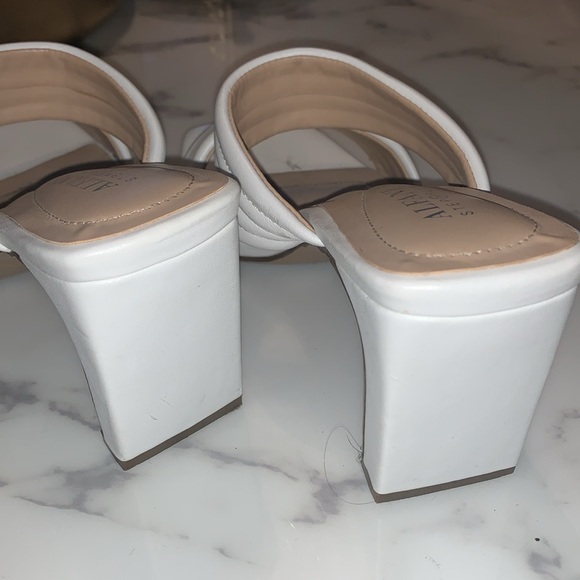 Alfani Heel - Picture 3 of 4